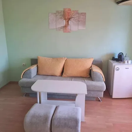 Πανσιόν семейна къща 