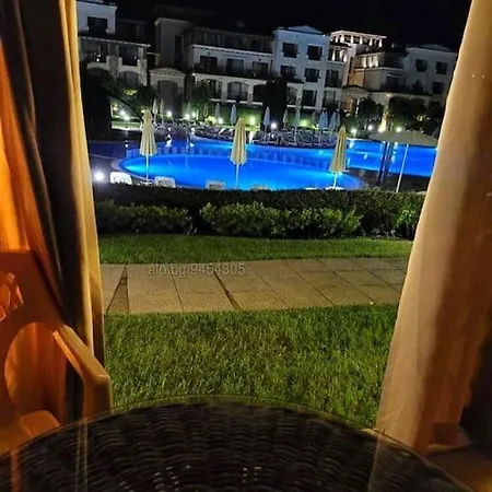 - דירה *